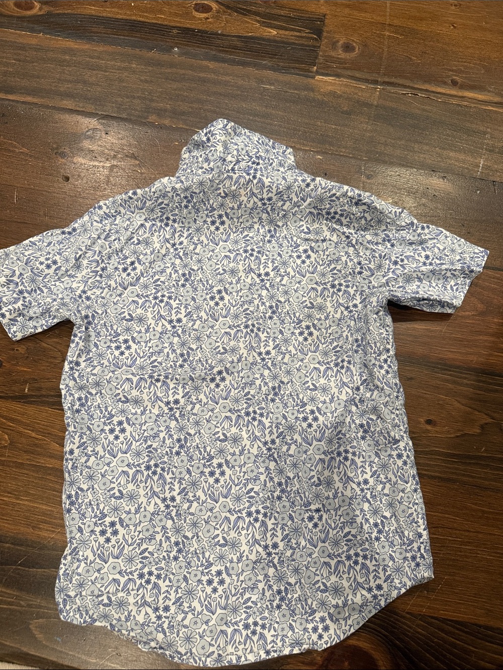 Boys Blue and White Floral Short-Sleeve Shirt - Picture 2 of 3